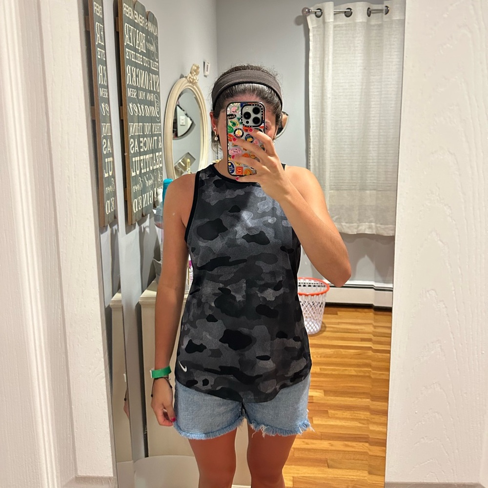 Nike Black and Gray Camo Sleeveless Tank Top